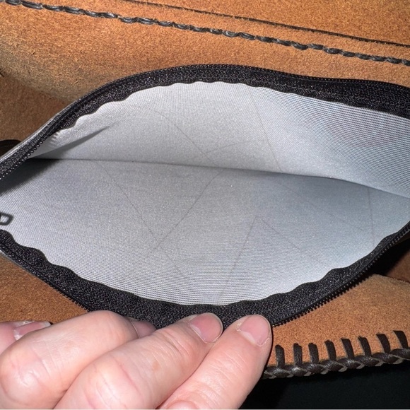 Custom Brown Embossed Crossbody Bag with Flap Closure Western Style Shoulder Bag - Picture 11 of 11